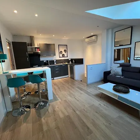 Teisseire Apartment *
