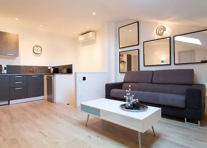 Teisseire شقة كان